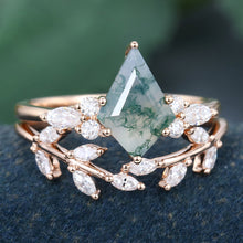 Rose Gold Kite Cut Moss Agate Leaf Shape Bridal Ring Set
