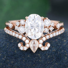 Rose Gold Oval Cut Moissanite Bridal Ring Set