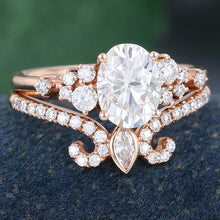 Rose Gold Oval Cut Moissanite Bridal Ring Set