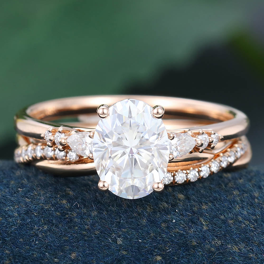 Rose Gold Oval Cut Moissanite Delicate Engagement Ring Set
