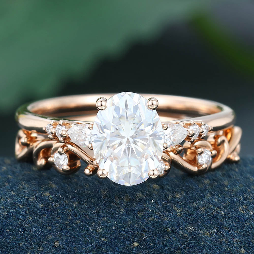Rose Gold Oval Cut Moissanite Promise Engagement Ring Set