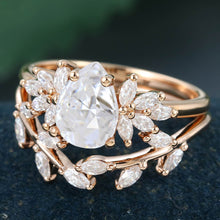 Rose Gold Pear Shape Moissanite Leaf Shape Bridal Ring Set