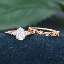Rose Gold Pear Shaped Moissanite Delicate Bridal Ring Set