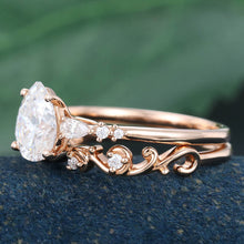 Rose Gold Pear Shaped Moissanite Delicate Bridal Ring Set