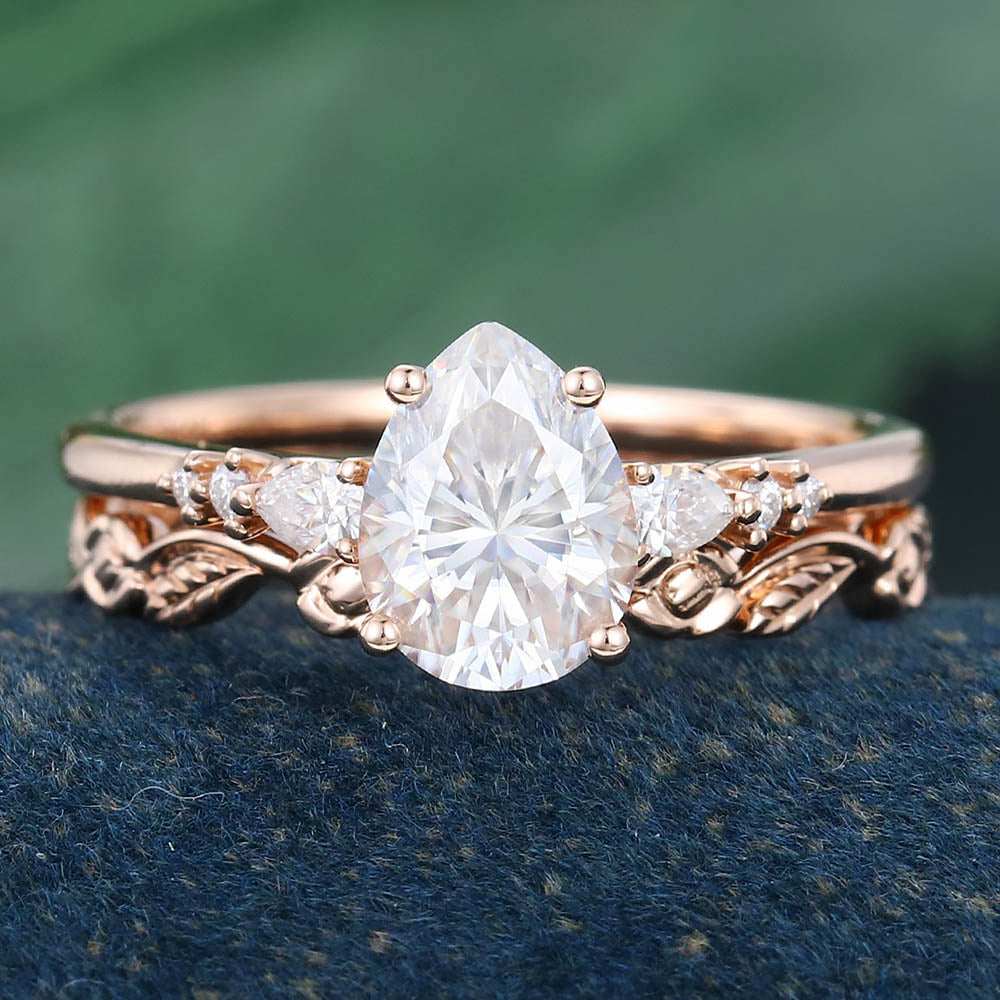 Rose Gold Pear Shaped Moissanite Promise Bridal Ring Set