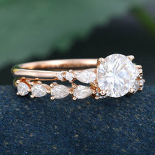 Rose Gold Round Cut Moissanite Delicate Engagement Ring Set
