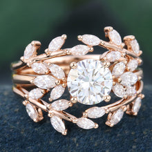 Rose Gold Round Cut Moissanite Leaf Shaped Bridal Ring Set