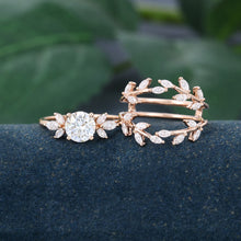 Rose Gold Round Cut Moissanite Leaf Shaped Bridal Ring Set