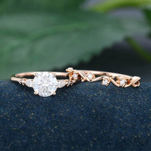Rose Gold Round Cut Moissanite Unique Bridal Ring Set