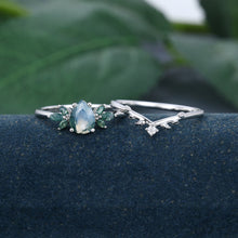 White Gold Pear Shape Moss Agate Delicate Bridal Ring Set