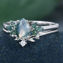 White Gold Pear Shape Moss Agate Delicate Bridal Ring Set