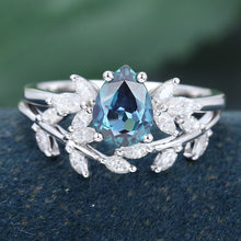 White Gold Pear Shaped Lab Alexandrite Leaf Shaped Bridal Ring Set