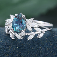 White Gold Pear Shaped Lab Alexandrite Leaf Shaped Bridal Ring Set