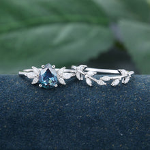 White Gold Pear Shaped Lab Alexandrite Leaf Shaped Bridal Ring Set