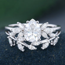 White Gold Pear Shaped Moissanite Leaf Shaped Bridal Ring Set