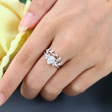 White Gold Pear Shaped Moissanite Leaf Shaped Bridal Ring Set