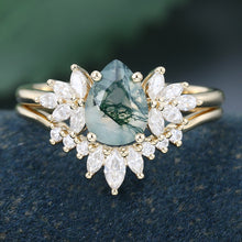 Yellow Gold Pear Shape Moss Agate Elegent Bridal Ring Set